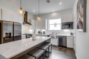 Inviting H-Town Home Near Shops and Golf Courses!
